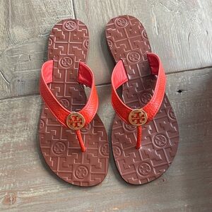 New Tory Burch Thora Orange (Samba) w/Gold Logo Flip Flops